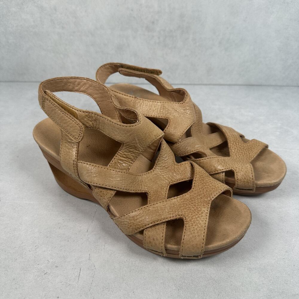 Dansko Sandals Womens 38 Beige Leather Strappy Comfort Wedge Hook & Loop
